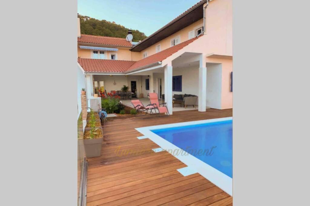 Seaview Pool Apartment-Lumiere, Island Hvar-Gdinj Ngoại thất bức ảnh
