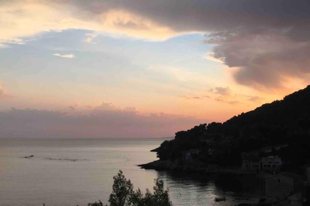 Seaview Pool Apartment-Lumiere, Island Hvar-Gdinj Ngoại thất bức ảnh